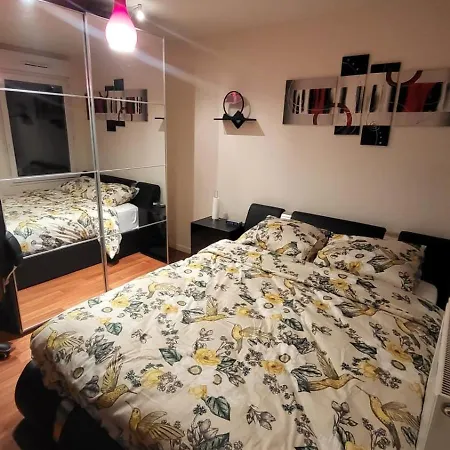 Charming T3 With Balcony In Saint-denis Appartement *